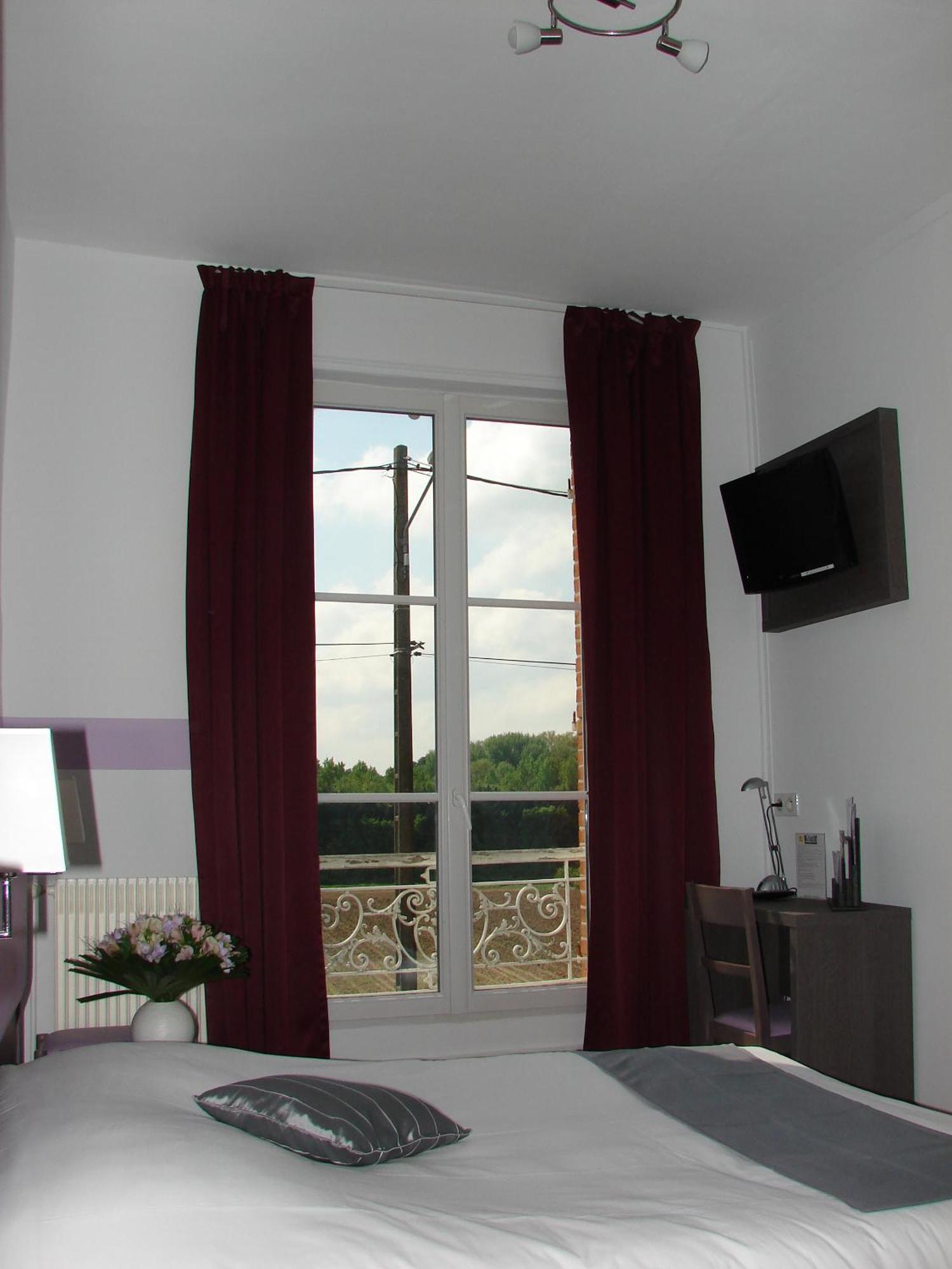 Logis Hotels Restaurants- Villa Des Bordes Clery-Saint-Andre Room photo