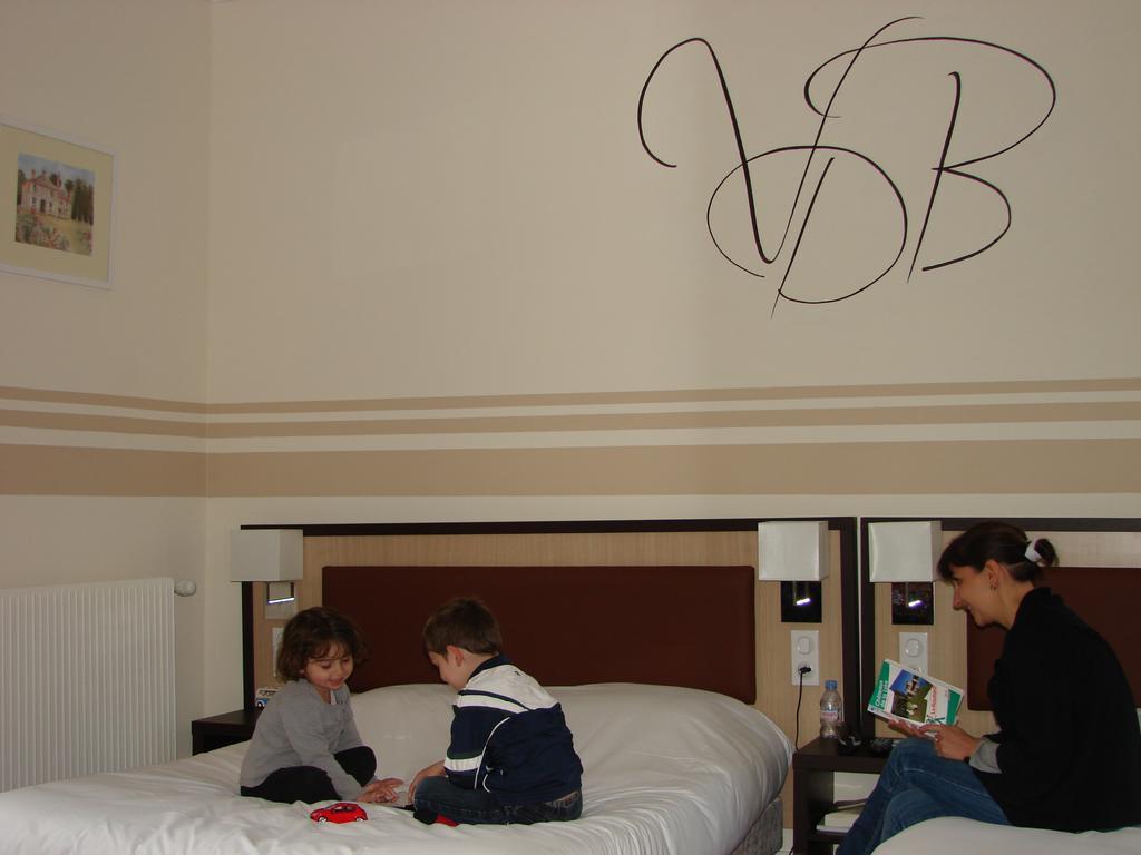 Logis Hotels Restaurants- Villa Des Bordes Clery-Saint-Andre Exterior photo