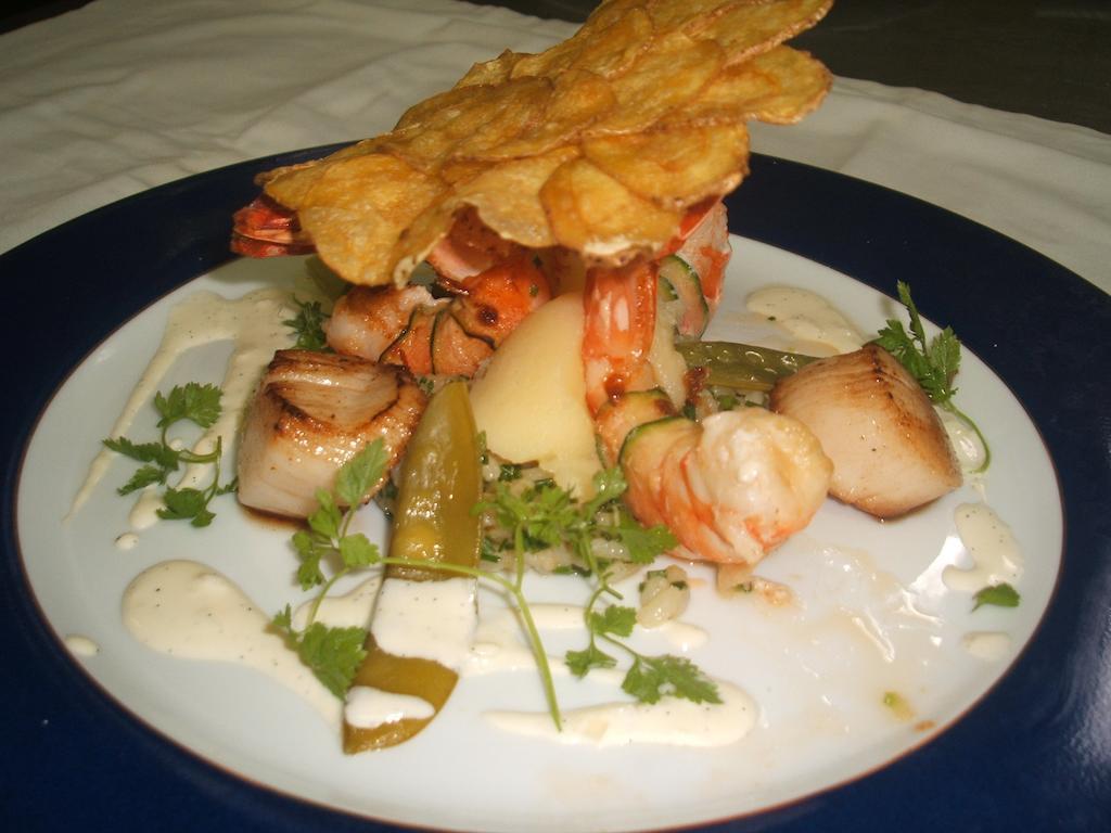 Logis Hotels Restaurants- Villa Des Bordes Clery-Saint-Andre Exterior photo